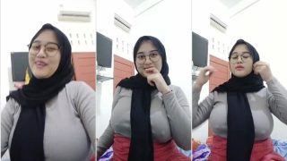 Bokep Live Acha pake hijab mantap